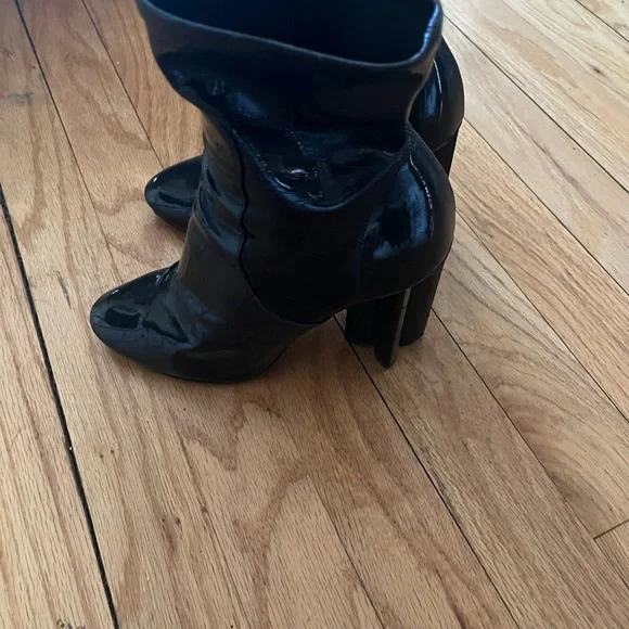 Louis Vuitton Black Patent Leather Ankle Boots - Picture 3 of 4
